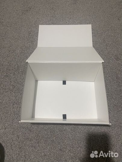 Подарочная коробка guess