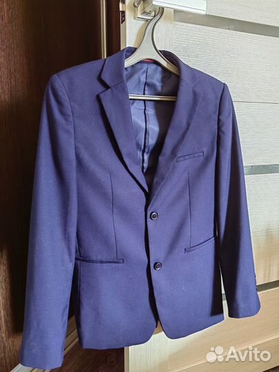 Школьный костюм. Пиджак, брюки, жилет