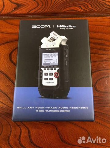 Рекордер и звуковая карта Zoom H4n Pro