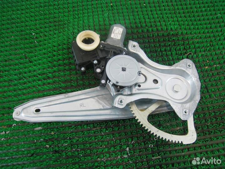 Стеклоподъемник задний левый Toyota Verso R2 2015