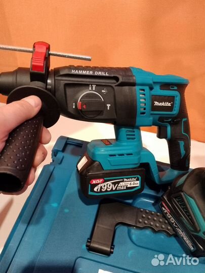 Аккумуляторный набор makita 4 в 1