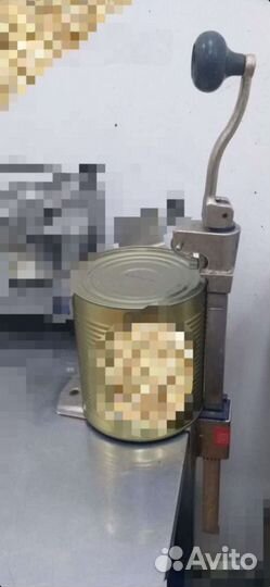 Открывалка для банок настольная