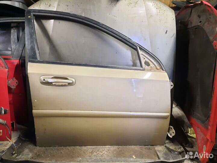 Передняя правая дверь chevrolet lacetti