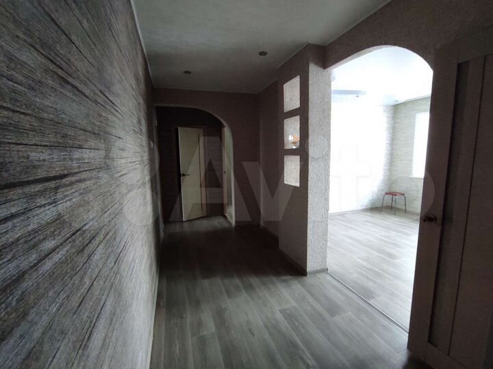 2-к. квартира, 62 м², 2/2 эт.