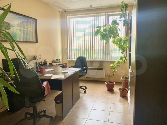 Сдаются кабинеты с мебелью