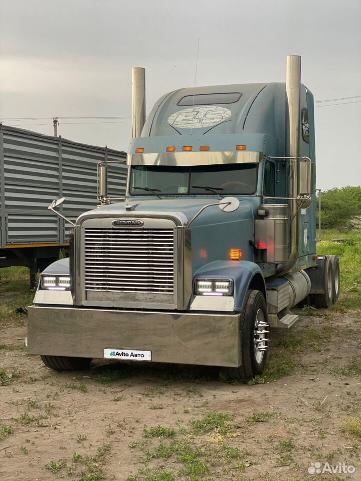 Freightliner Classic, 2004