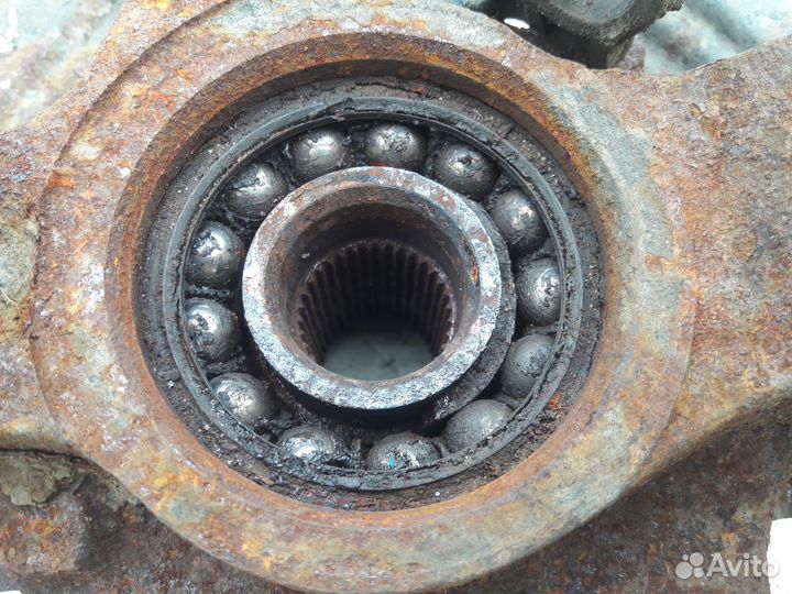 Кулак поворотный передний левый Opel Vectra B