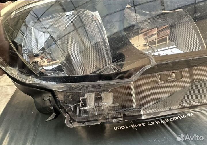 Фара передняя правая лада веста