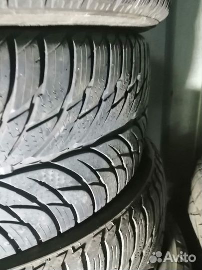 Uniroyal AllSeasonExpert 225/45 R17