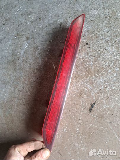 Фонарь крышки багажника Ford Mondeo