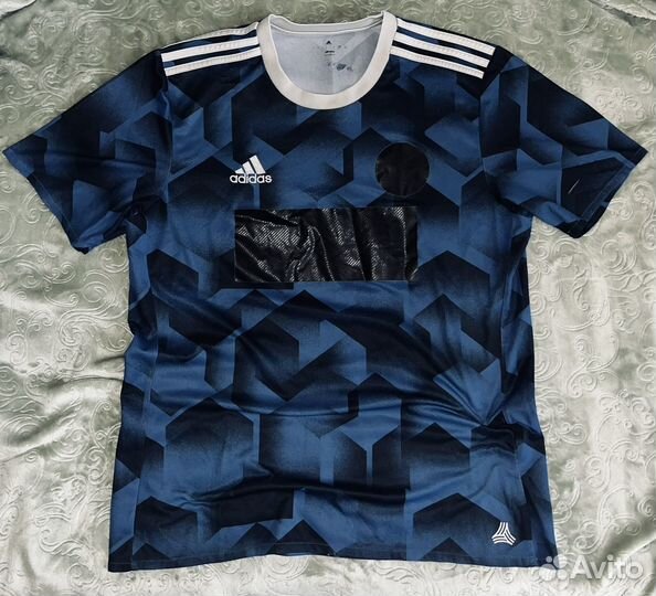 Футболка Adidas