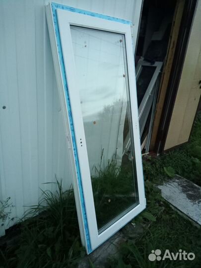 Окно 1640 мм, 715 мм. Пов откидное.Теплое