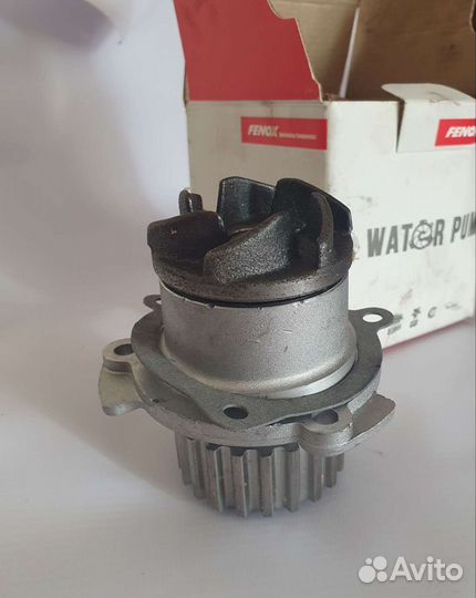 Насос водяной (помпа) 2114 8 клапанов + запчасти