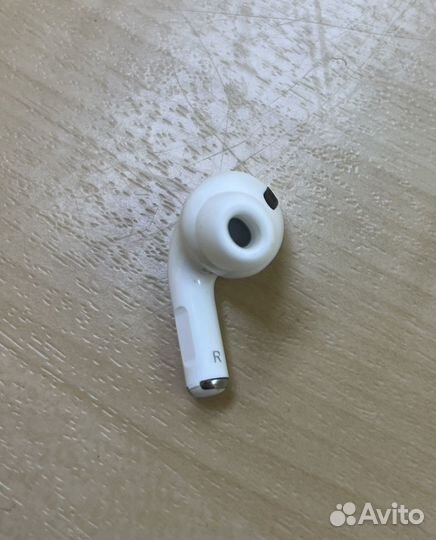 Наушник правый AirPods Pro реплика