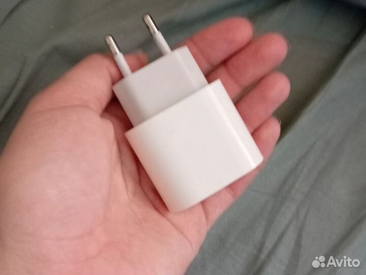 Оригинальная зарядка для iPhone11