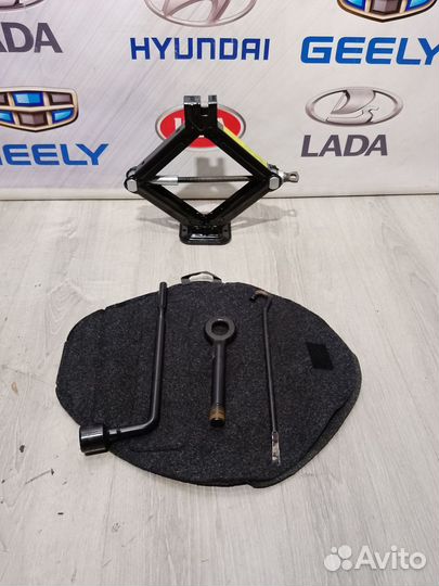 Домкрат Kia RIO 2