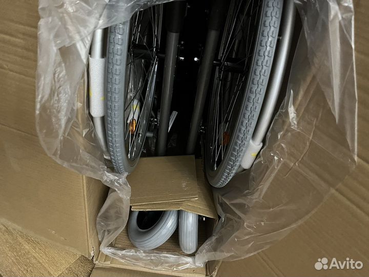 Инвалидное кресло-коляска