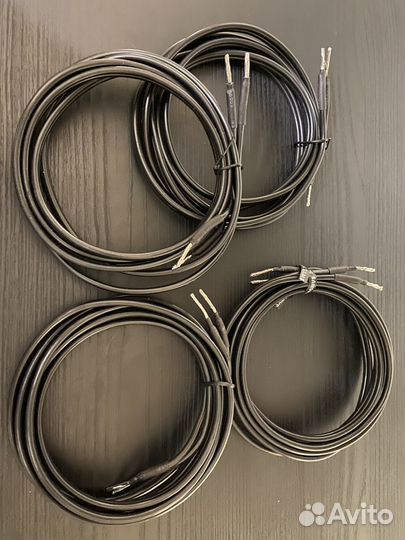 Акустический кабель qed