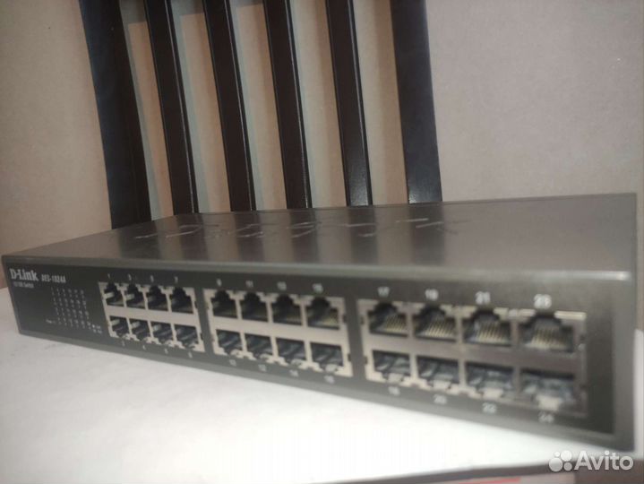 Свич dlink des-1024a