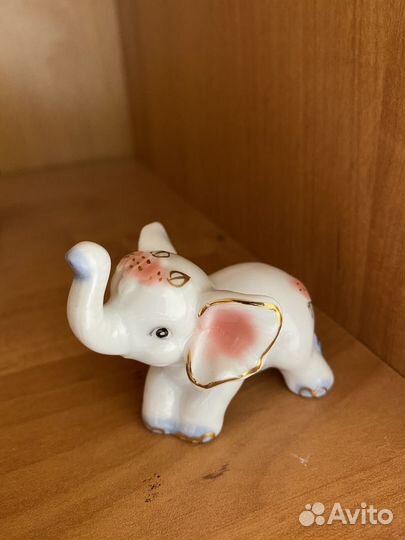 Фарфоровые статуэтки