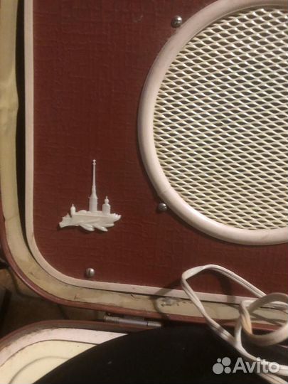 Проигрыватель пластинок Юбилейный