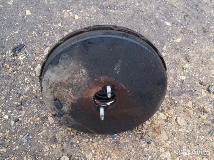 Вакуум тормозной Octavia tour /Golf 4