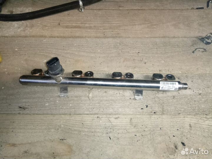 Топливные форсунки рампа Киа Сид 2 GT