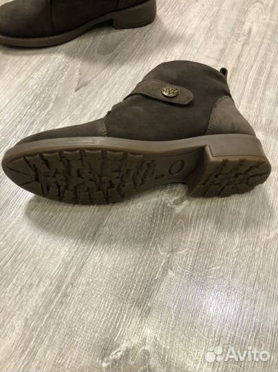 Ботинки женские