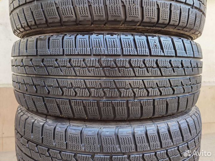 Goodyear Ice Navi Zea II 225/60 R17 98H