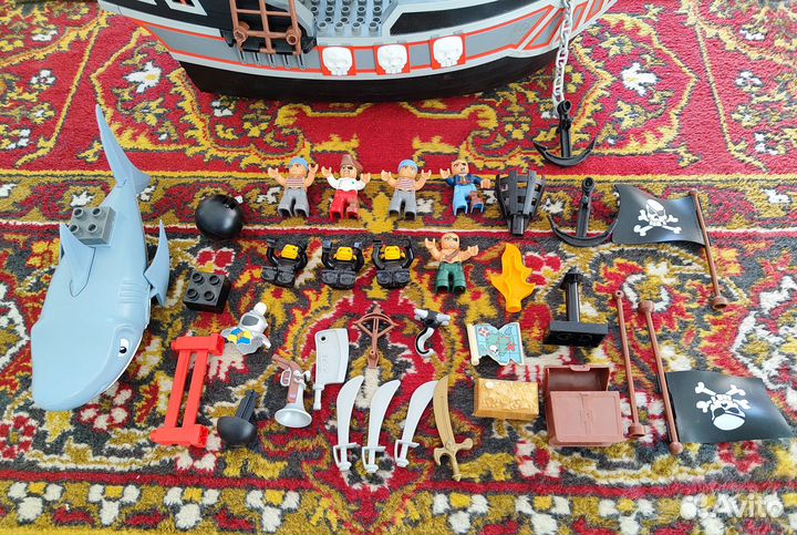 Lego пиратский корабль