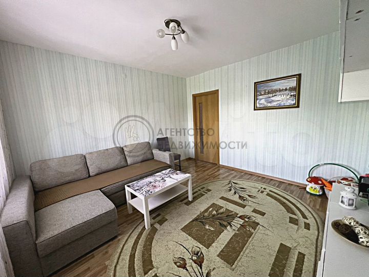 3-к. квартира, 101 м², 8/9 эт.