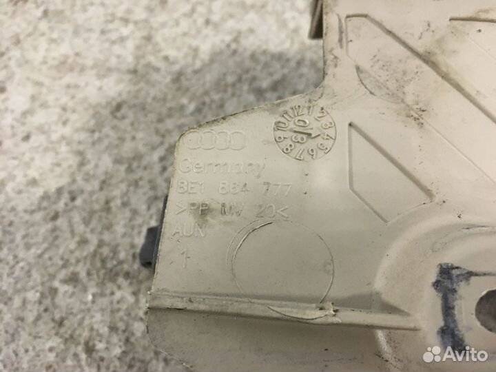 Подставка под ногу Audi A4 B6 (4317)