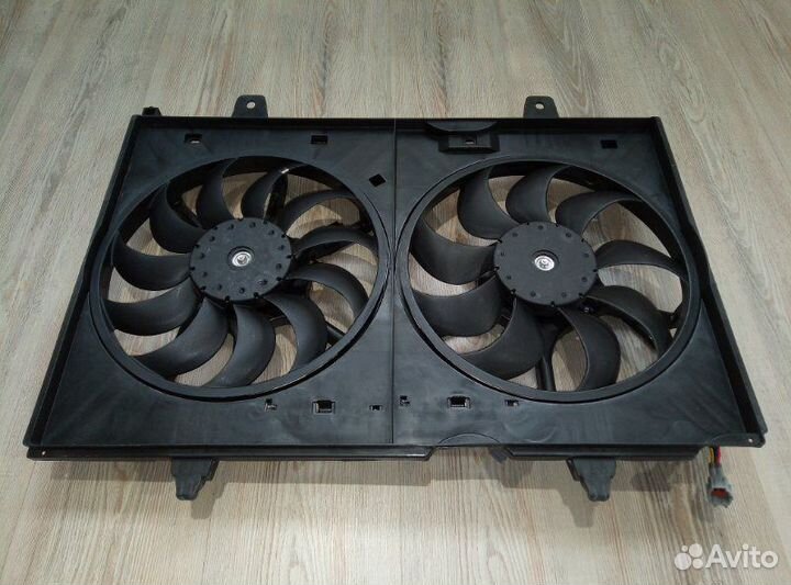 Вентилятор радиатора охлаждения двигателя диффузор