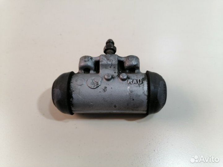 Тормозной цилиндр задний Toyota Corolla Fielder