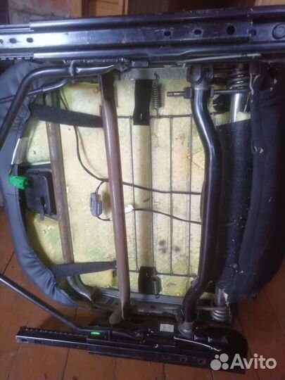 Водительское сидение renault logan 1