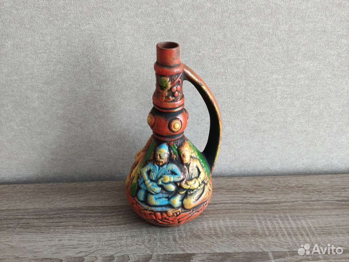 Глиняная бутылка