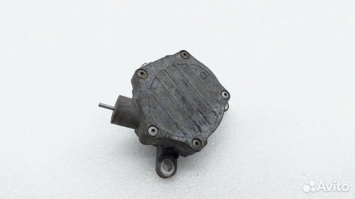 Б/У Насос вакуумный Состояние отличное, оригинал