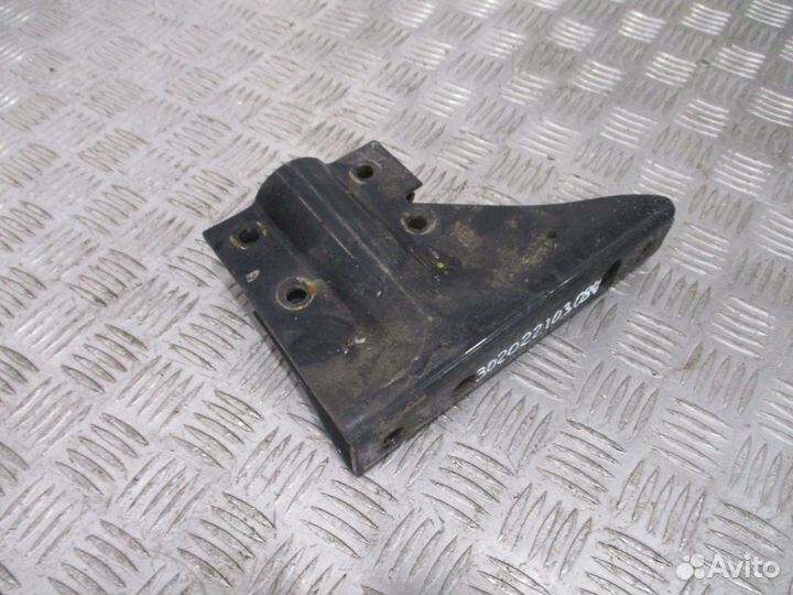 Кронштейн велоотбойнка MAN 81416730107