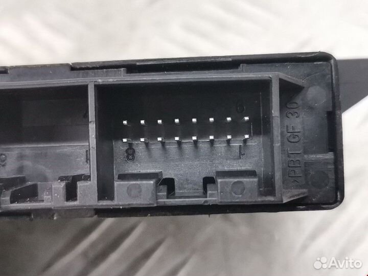 Блок управления парктрониками Renault Laguna 2