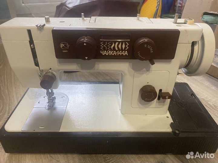 Швейная машина Чайка 144 А