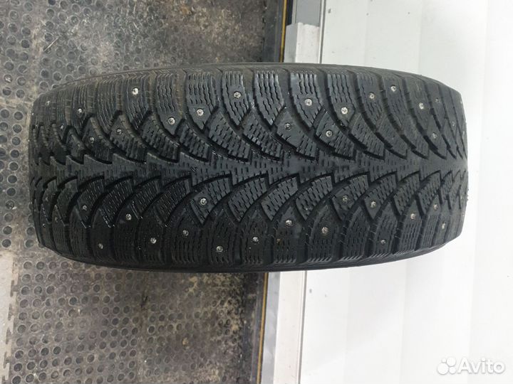 Nokian Tyres Hakkapeliitta 4 215/45 R17 91T