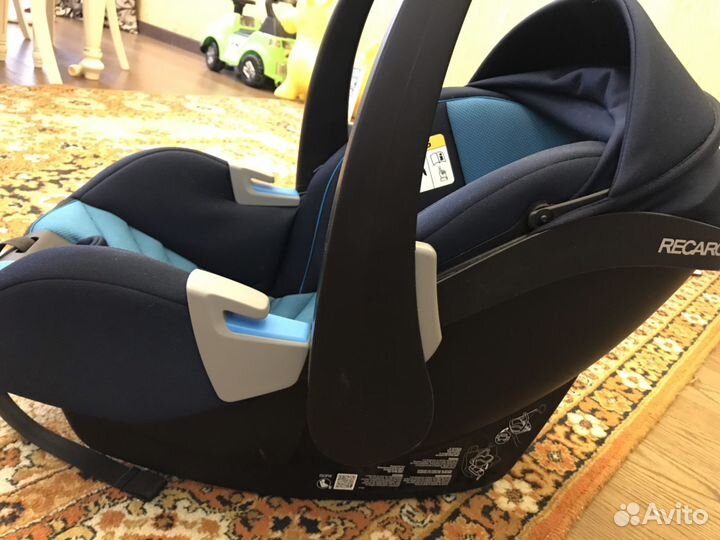 Автомобильное кресло автолюлька