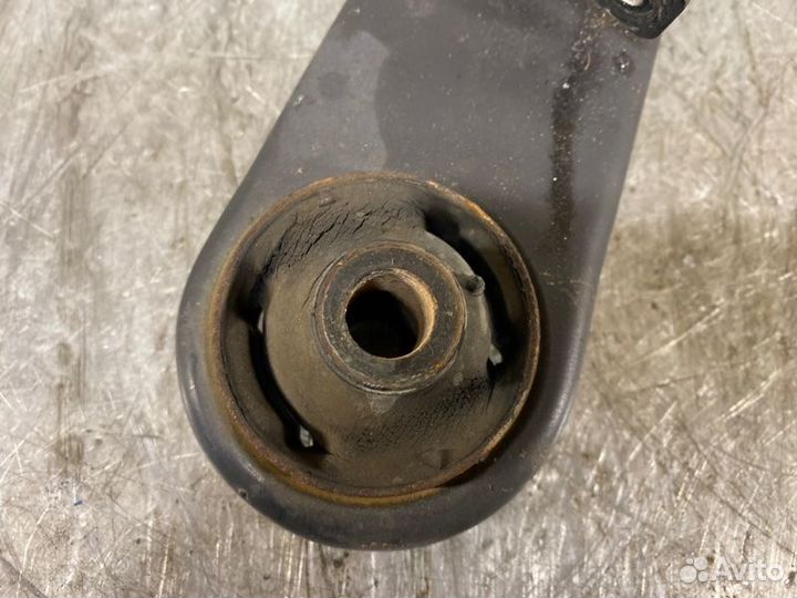 Рычаг подвески передний правый Mitsubishi Lancer X