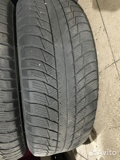 Bridgestone Blizzak LM-001 225/60 R18 104H