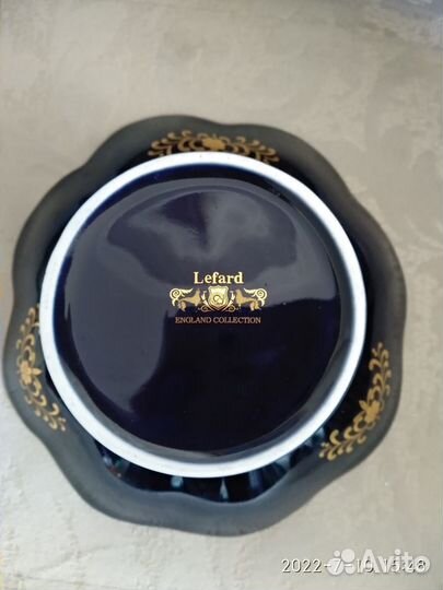 Ваза для фруктов на ножке, фарфор