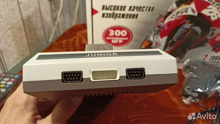 Игровая приставка Dendy 300 игр