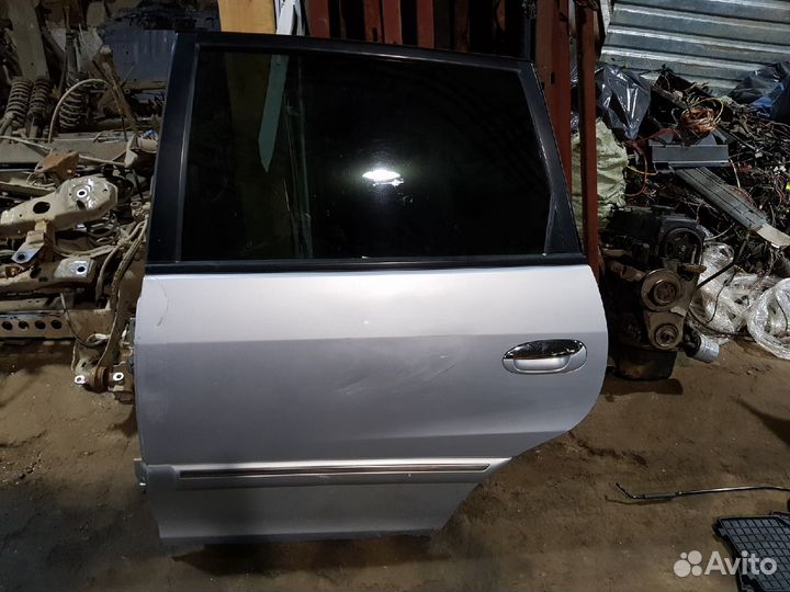 Дверь задняя левая Kia Carens I (RS) 2006