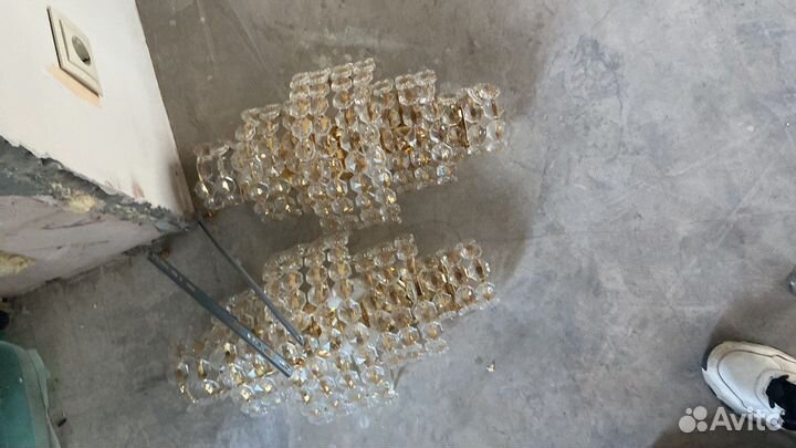 Люстра,светильники