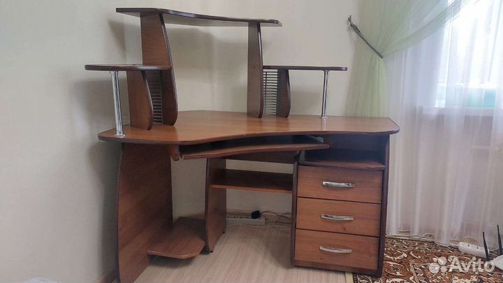 Компьютерный стол бу