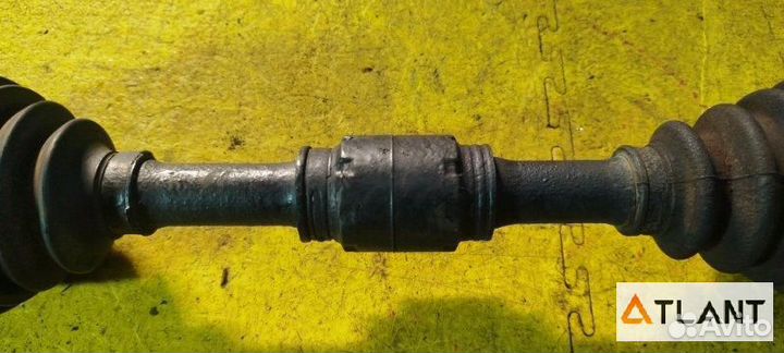 Привод передний правый toyota voxy